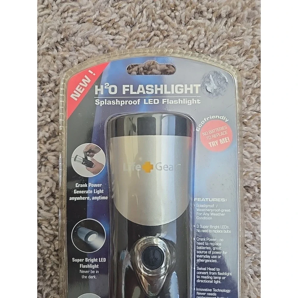 Life Gear StormProof Crank H2O Splashproof Flashlight